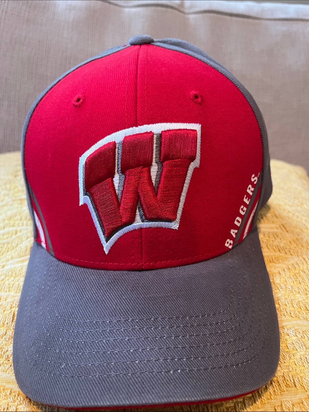 Top of the World Red and Gray Wisconsin Badgers Baseball Cap